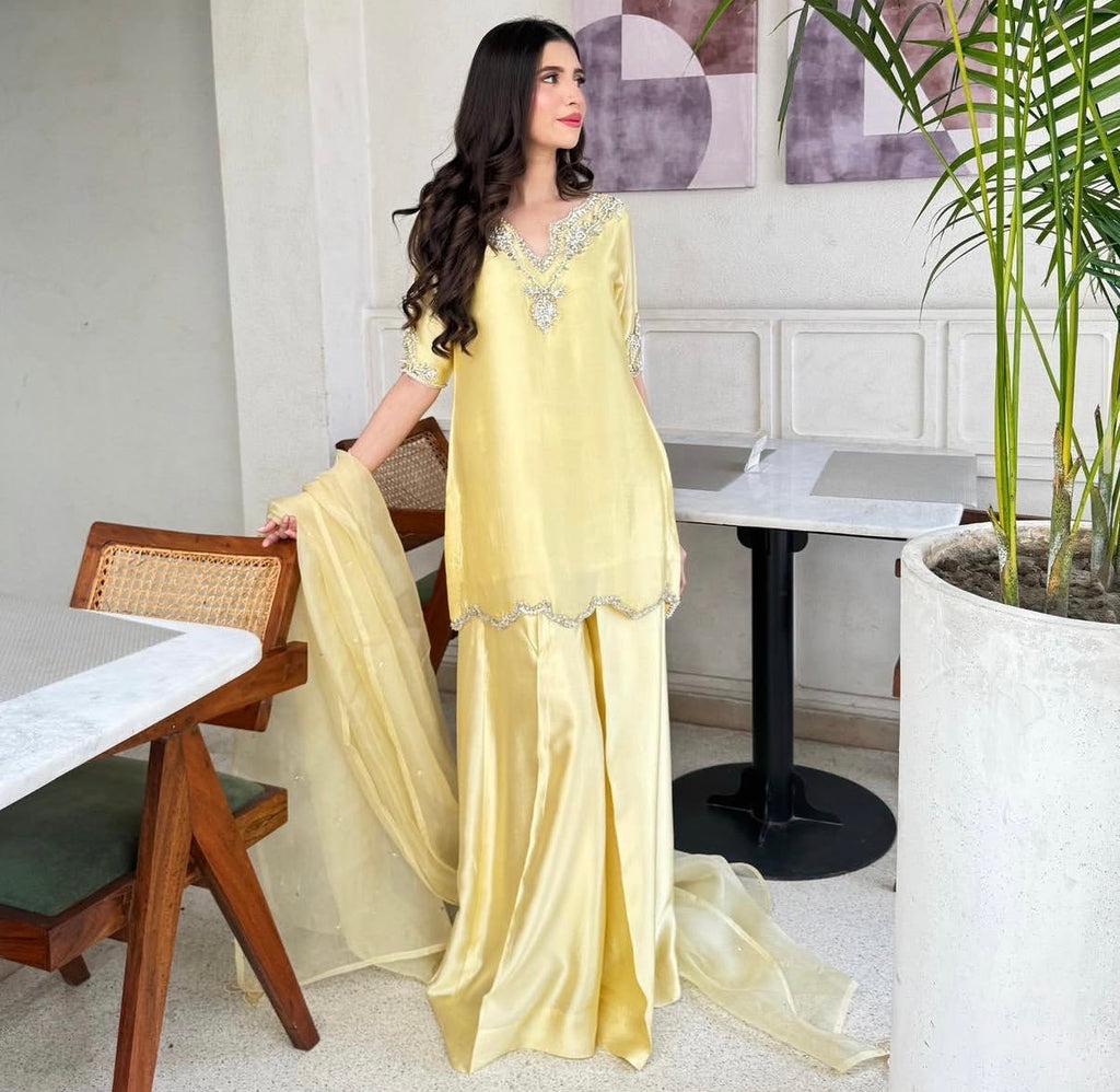 Luxury Butter yellow dress | PRE-ORDER | DELIVERY TIME: 4 WEEKS