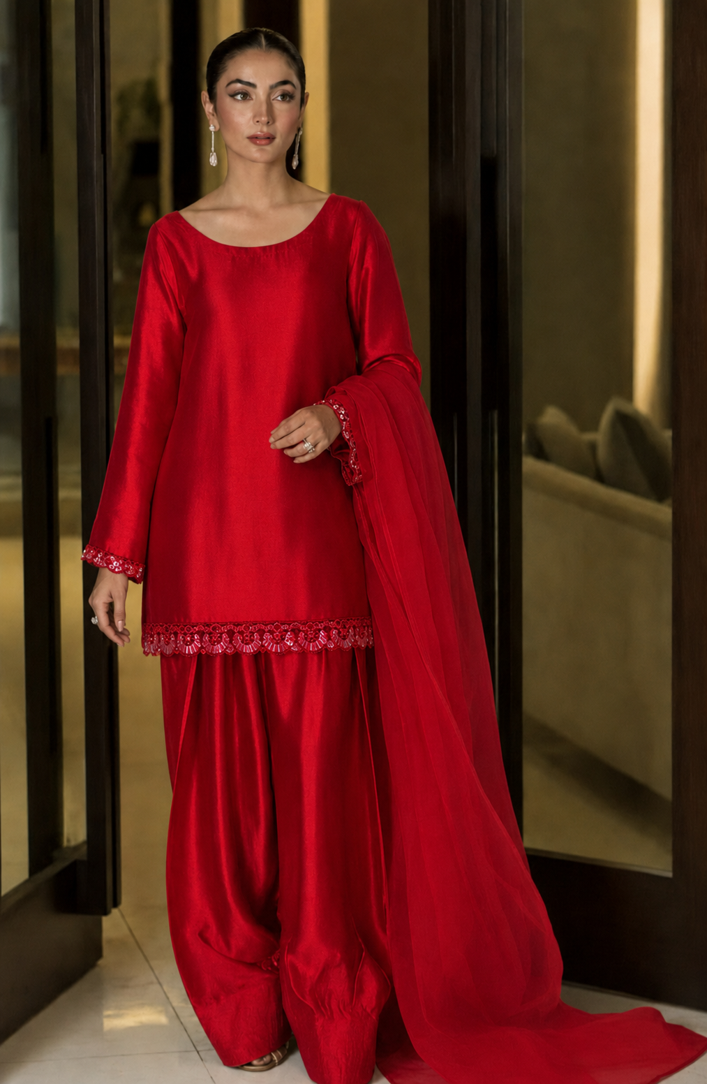Ruby Red Luxury Sheesha Silk Suite